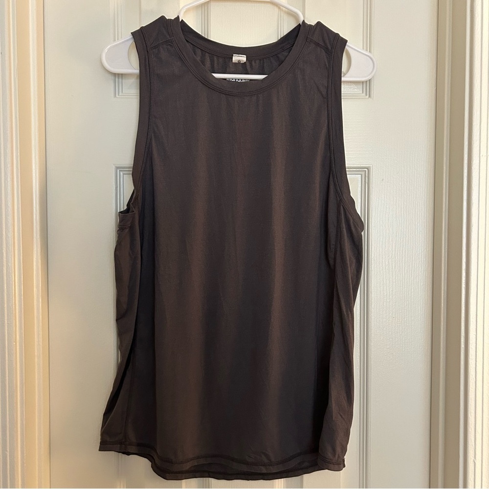 Manduka dark gray activewear tank women’s size Small